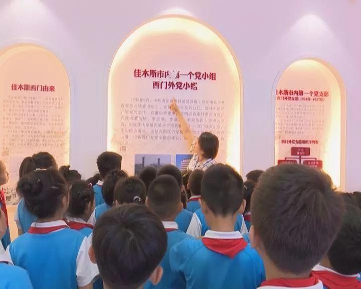 曼晚主编:拉什福德的经纪人今早也出现在了卡灵顿训练基地